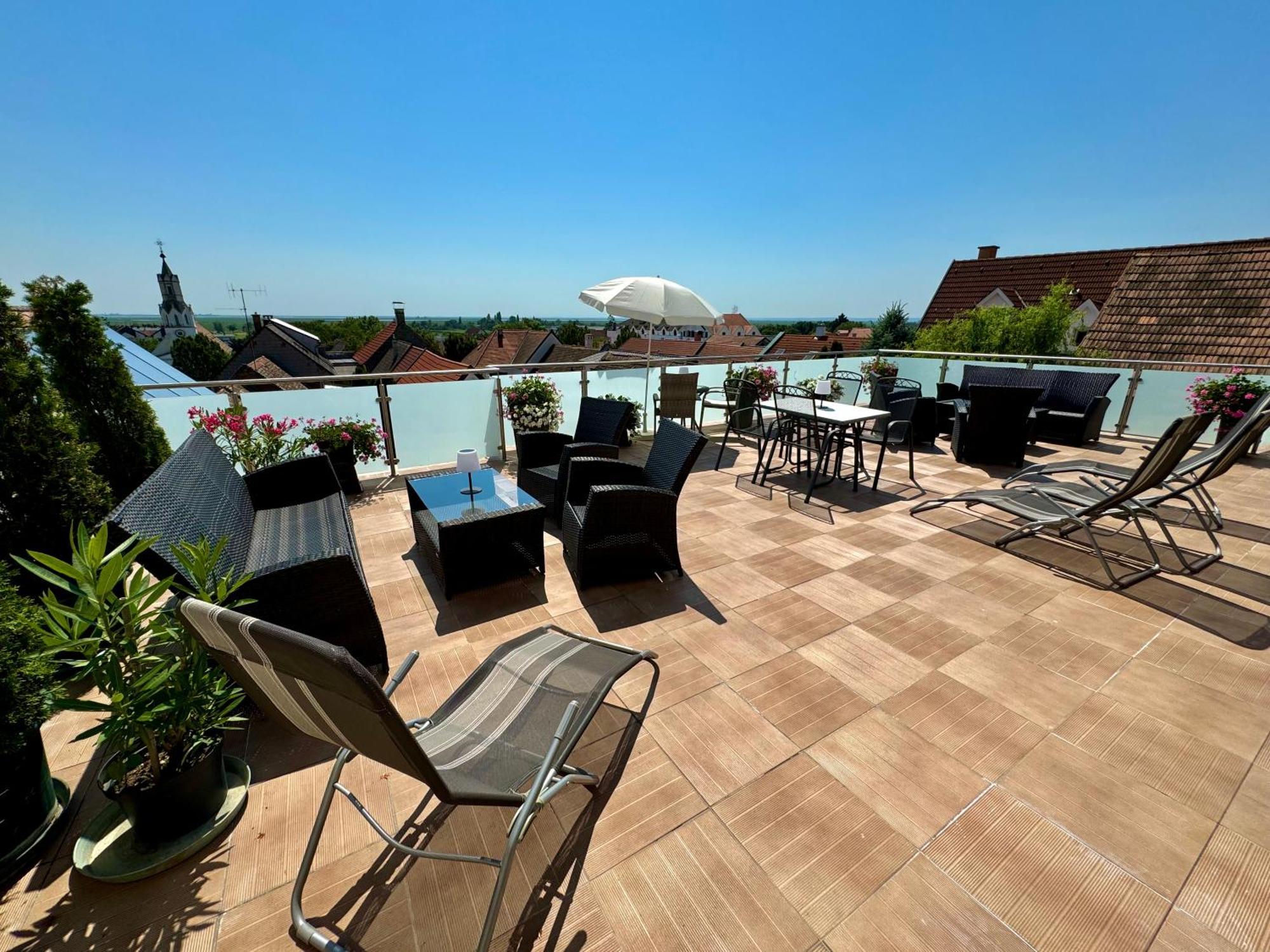 Pension Seeblick Moerbisch Am See Ngoại thất bức ảnh