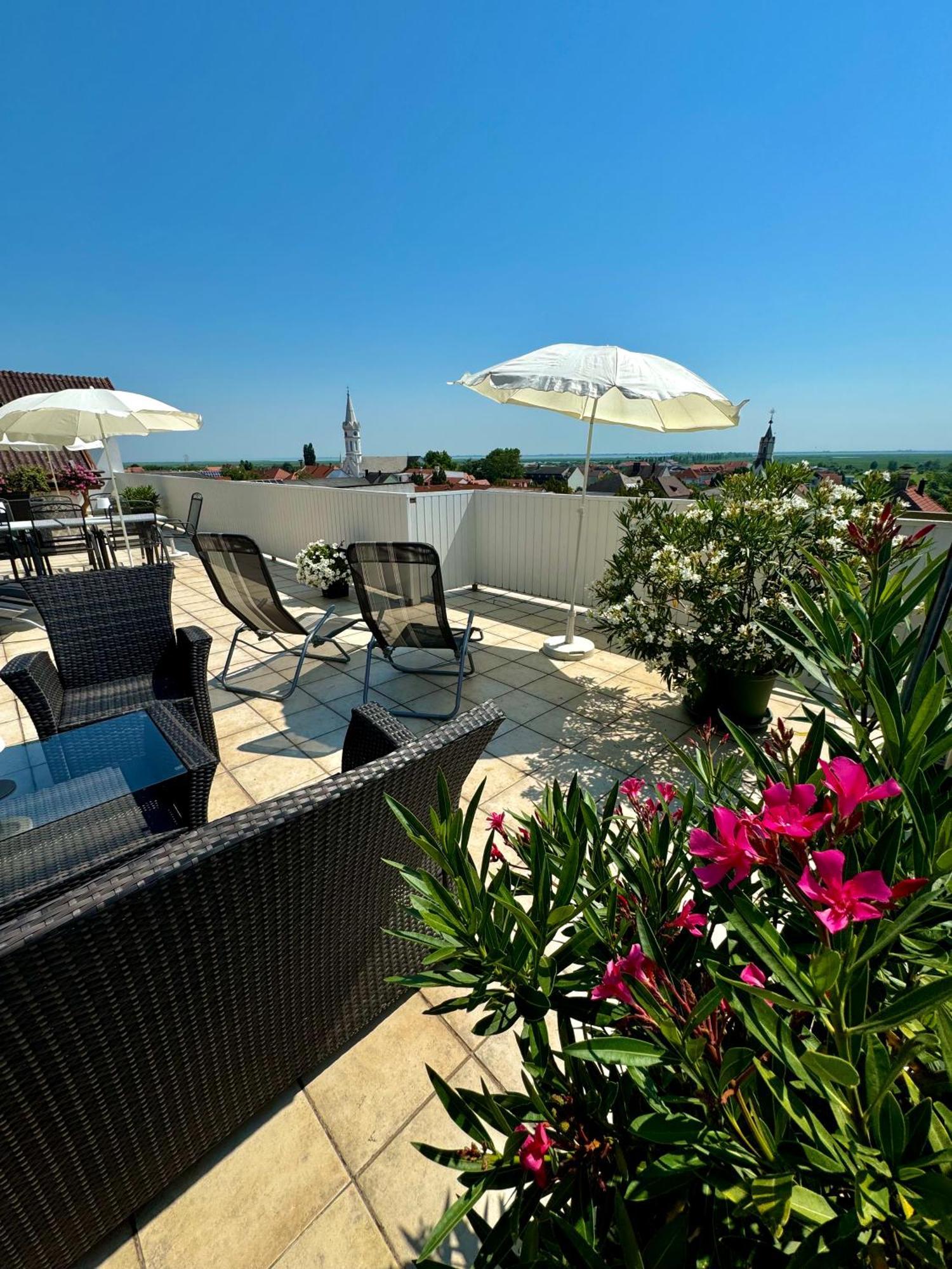 Pension Seeblick Moerbisch Am See Ngoại thất bức ảnh