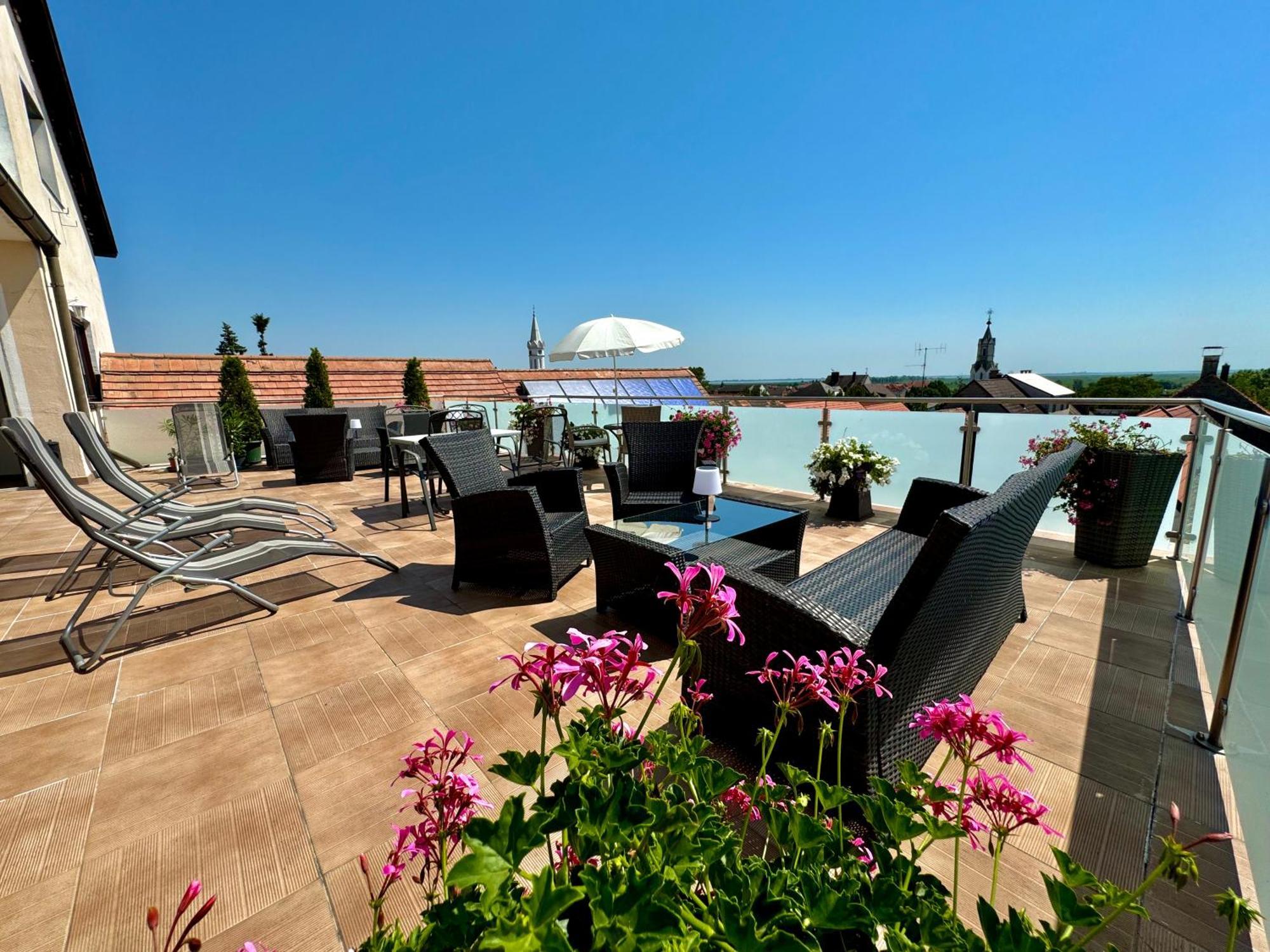 Pension Seeblick Moerbisch Am See Ngoại thất bức ảnh